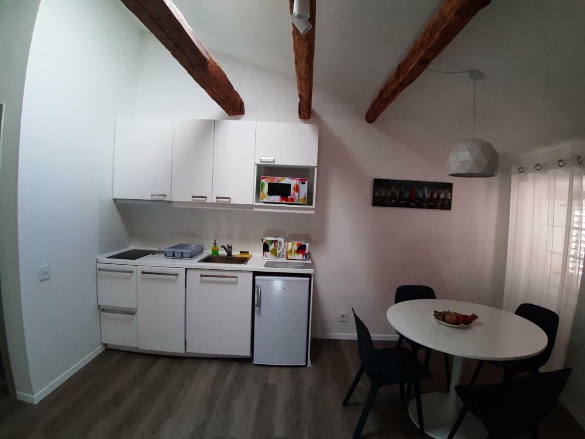 Sea Apartment Carera Rovinj Bagian luar foto