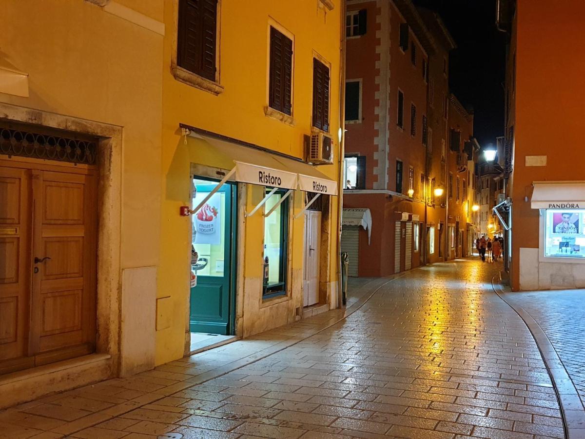 Sea Apartment Carera Rovinj Bagian luar foto